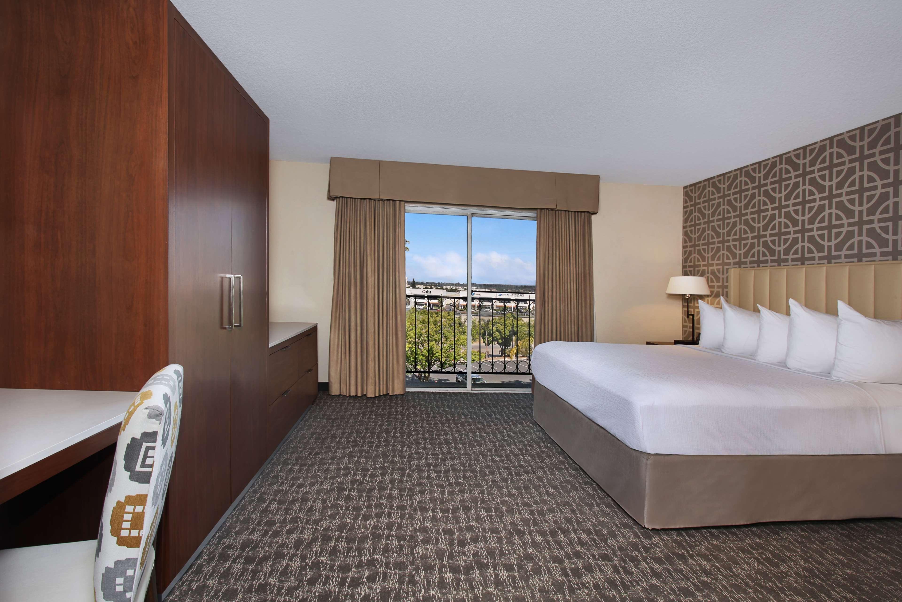 Embassy Suites By Hilton Anaheim North Zewnętrze zdjęcie